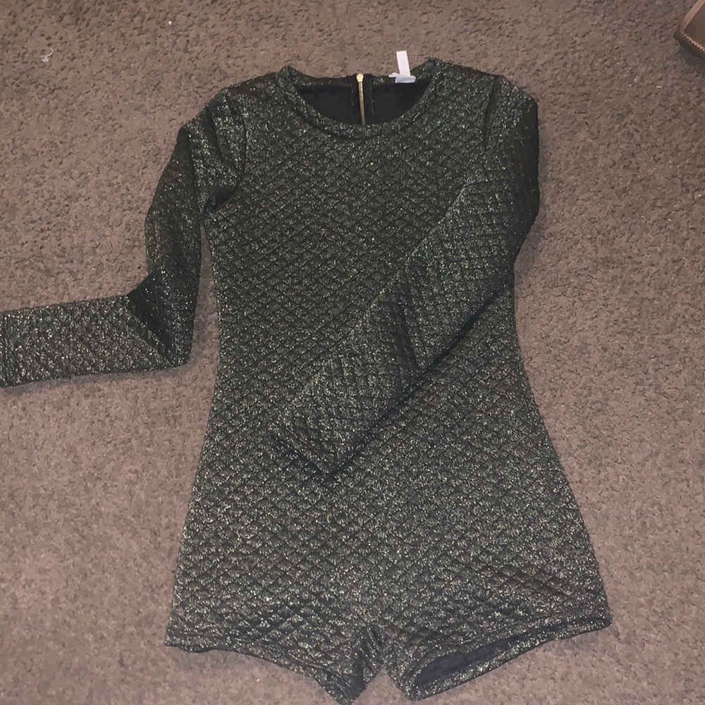 Fun shimmery long sleeved onesie ✨